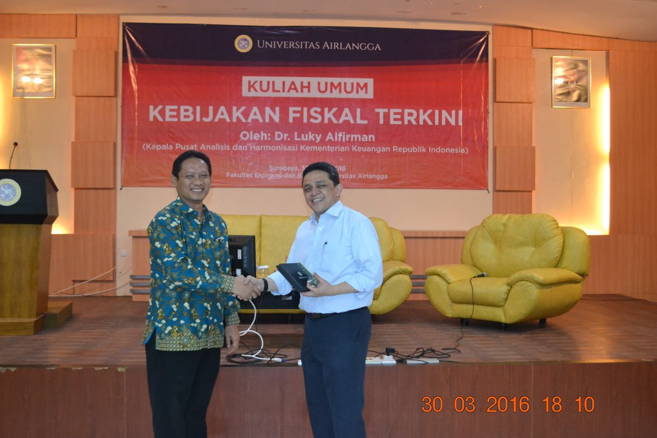 Kuliah Tamu Dr. Luky Alfirman bertemakan Kebijakan Fiskal Terkini
